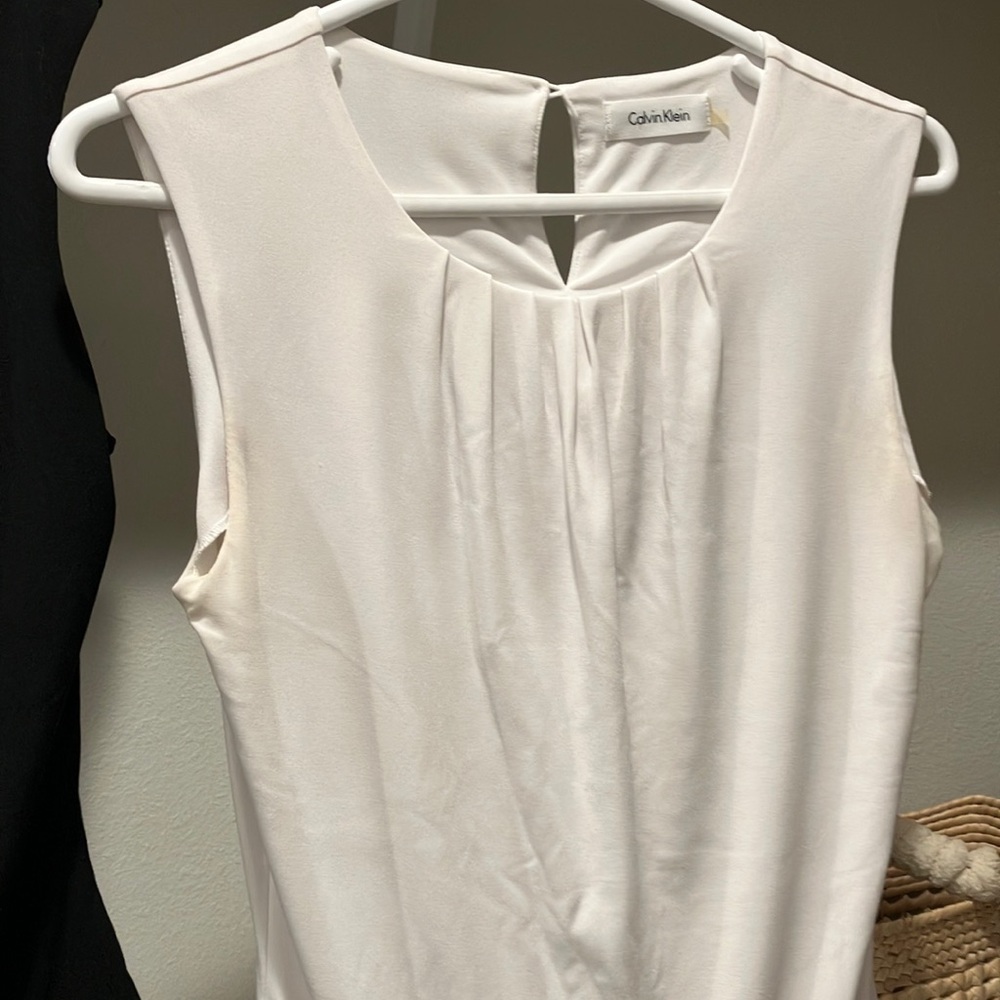 Two Calvin tops - Picture 3 of 6